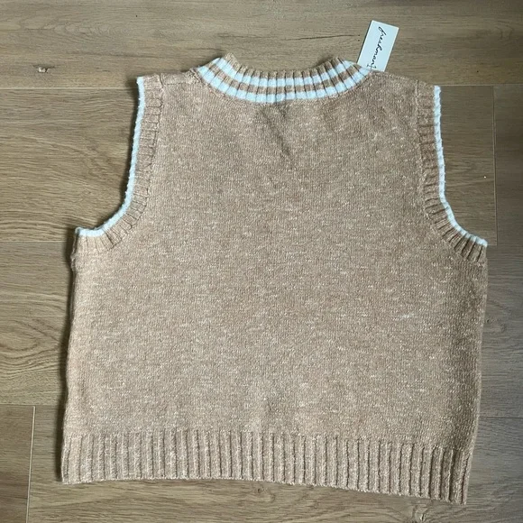 Freshman 1996 Cable Knit Sweater Vest Beige V-Neck Size L - Picture 7 of 7